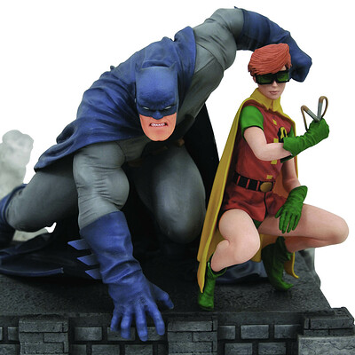 Alterton bizarre dc gallery dark knight returns batman carrie dlx pvc fig 2