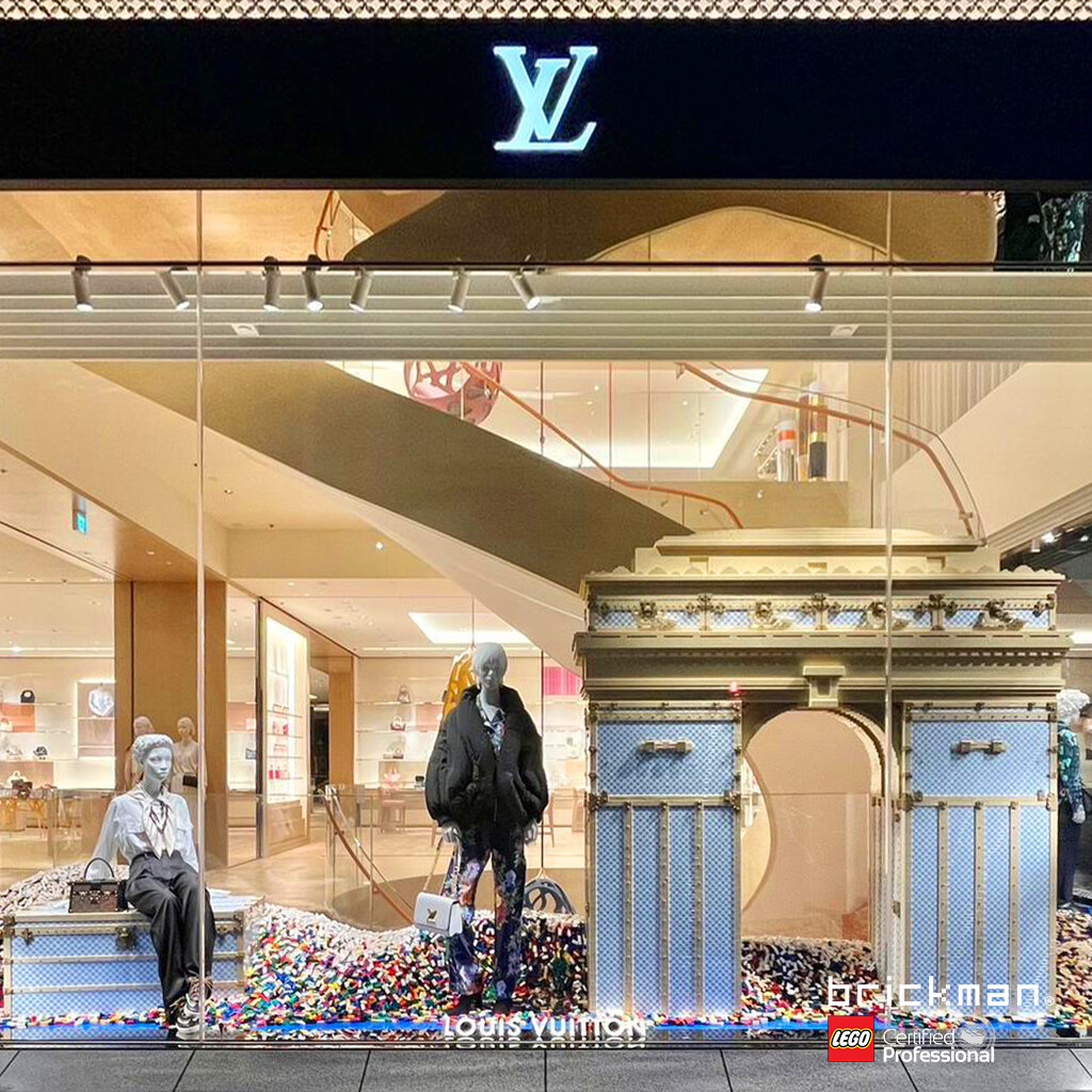 Louis Vuitton Christmas Display