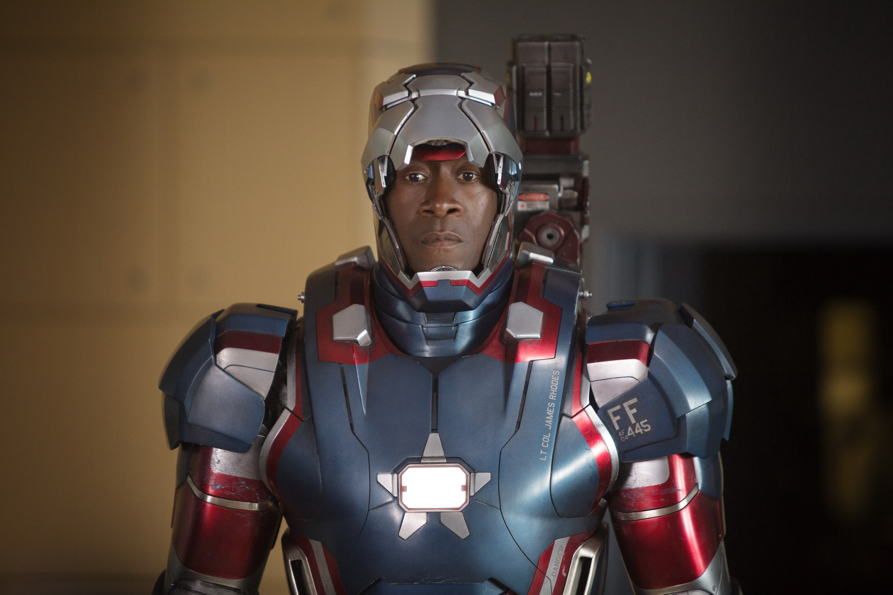 Iron Man 3: Iron Patriot Practical Suit (open helmet)