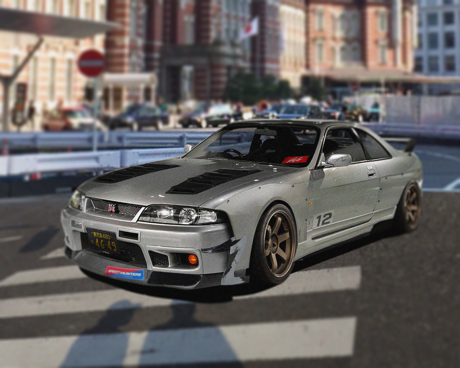 R33 