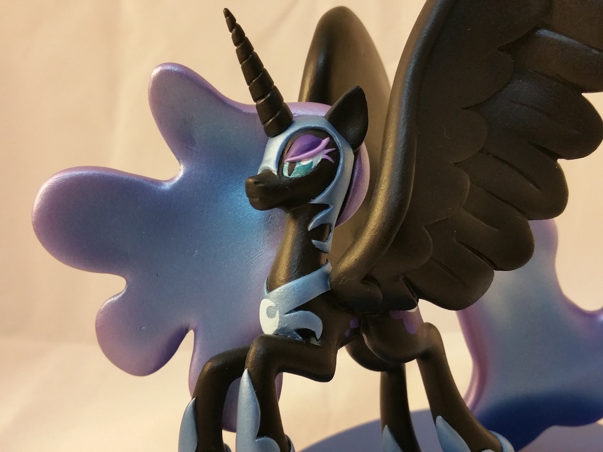 Nightmare moon figure deals