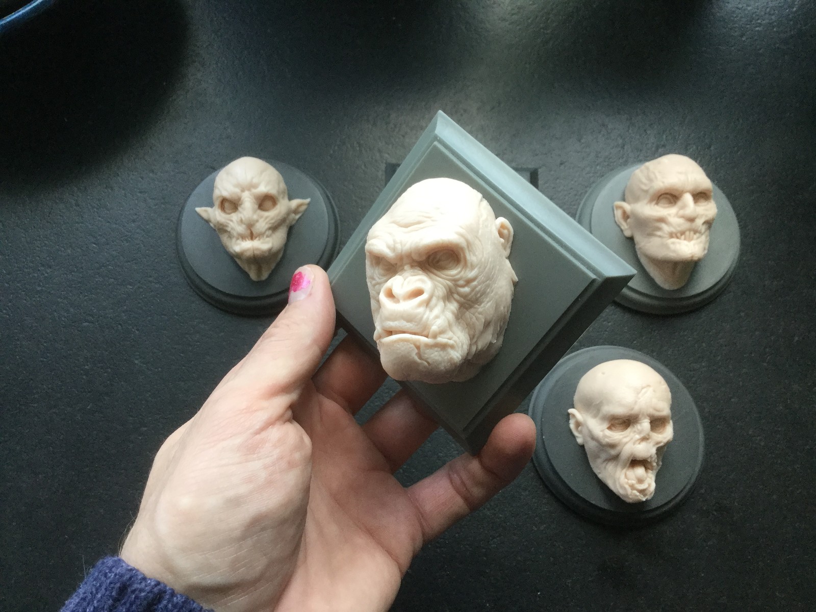 Gorilla/cast resin
