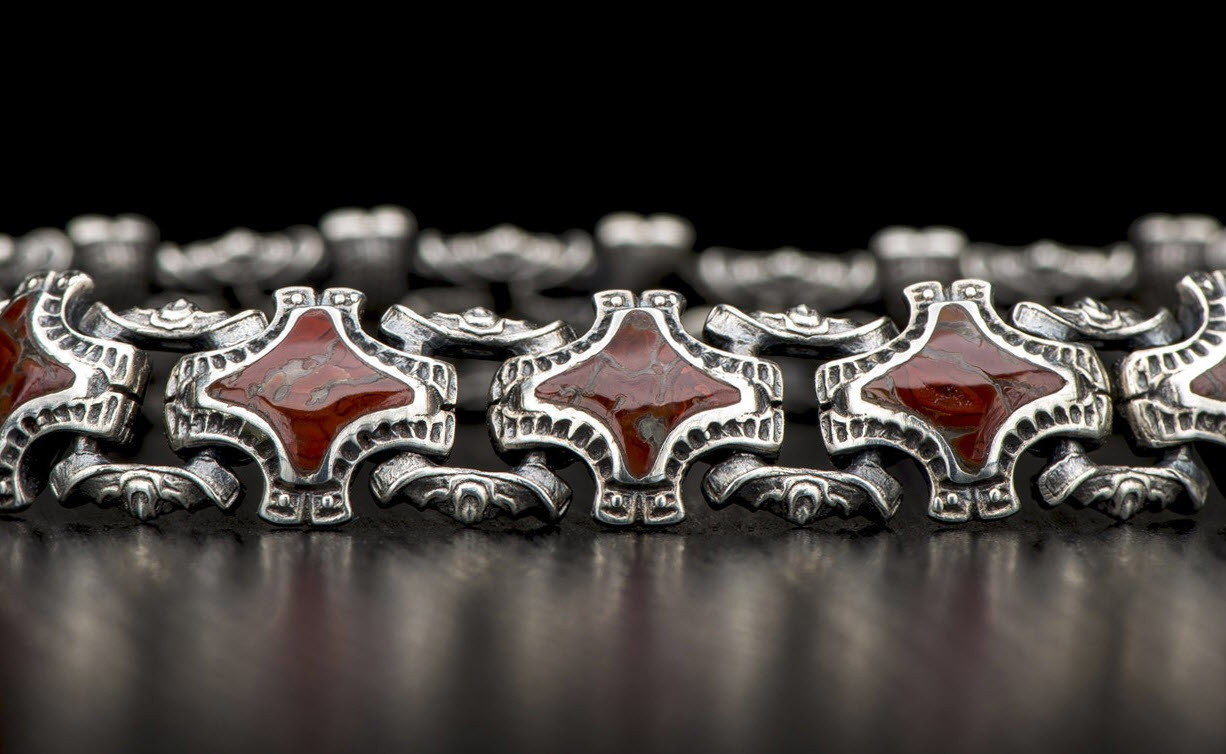 Tomas Wittelsbach Welcome to henry wilson jewelers. tomas wittelsbach