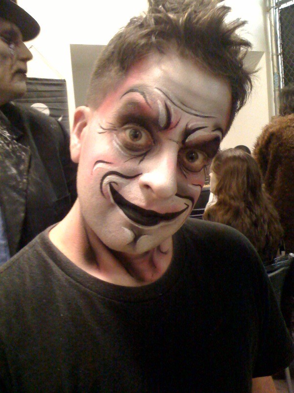 Queen Mary Halloween Makeup (2-15 min)
