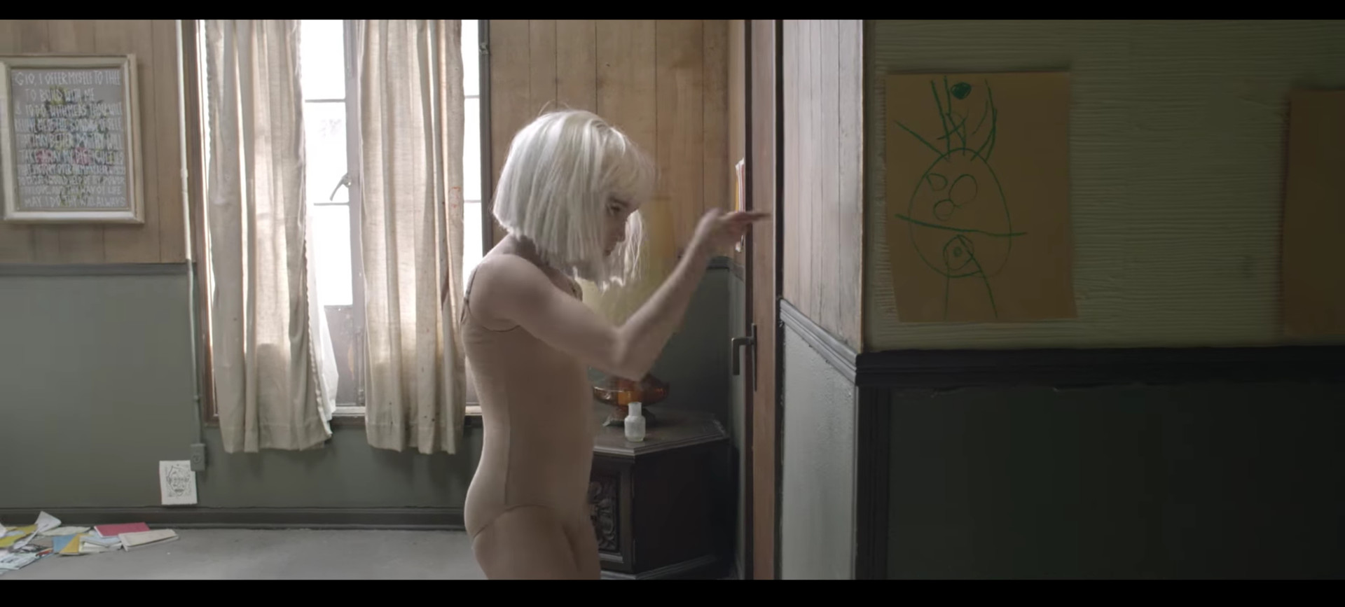 Sia Голая