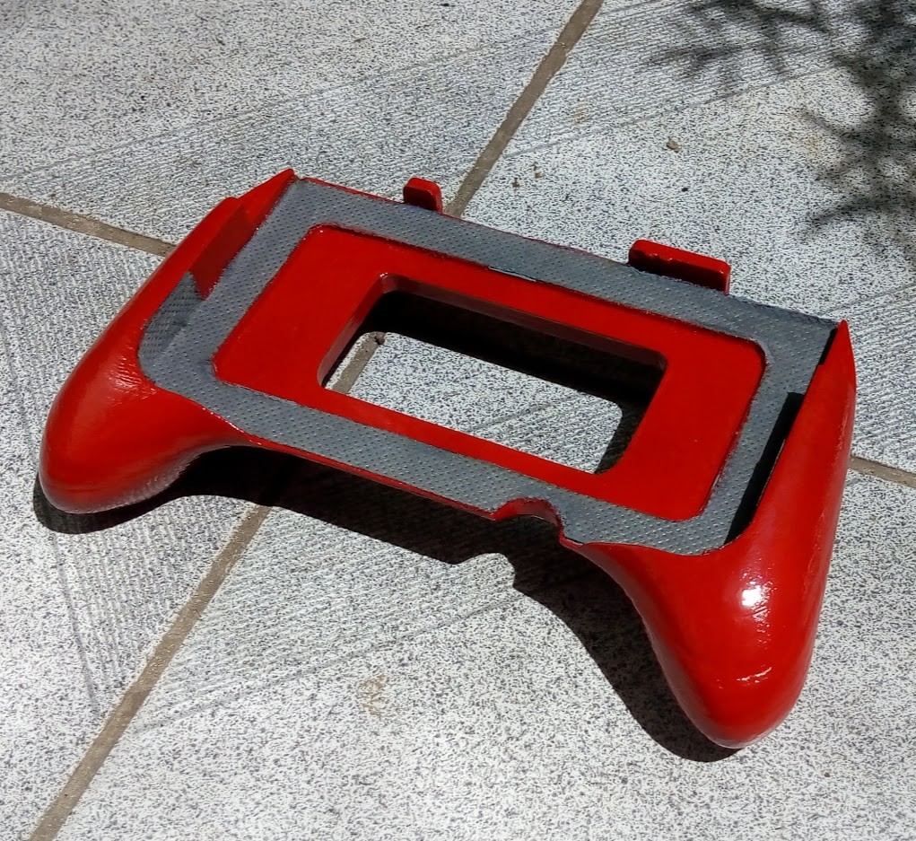 Mariano Castro Entenza 3DS grip cases 3D printed prototypes