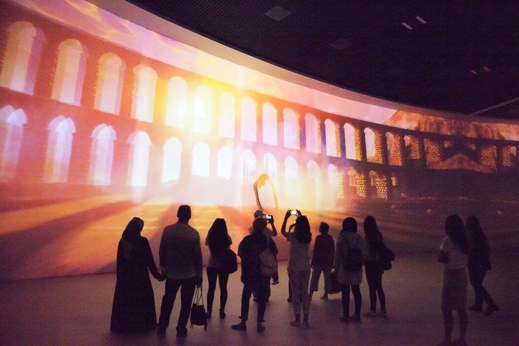 4K Animation made with Unreal, Museum for Biodiversity and Agriculture, EXPO 2016,  35 meter curve screen with 10 projectors ( 6 on the wall, 4 on the floor ) 
https://www.artstation.com/artwork/3VOmE