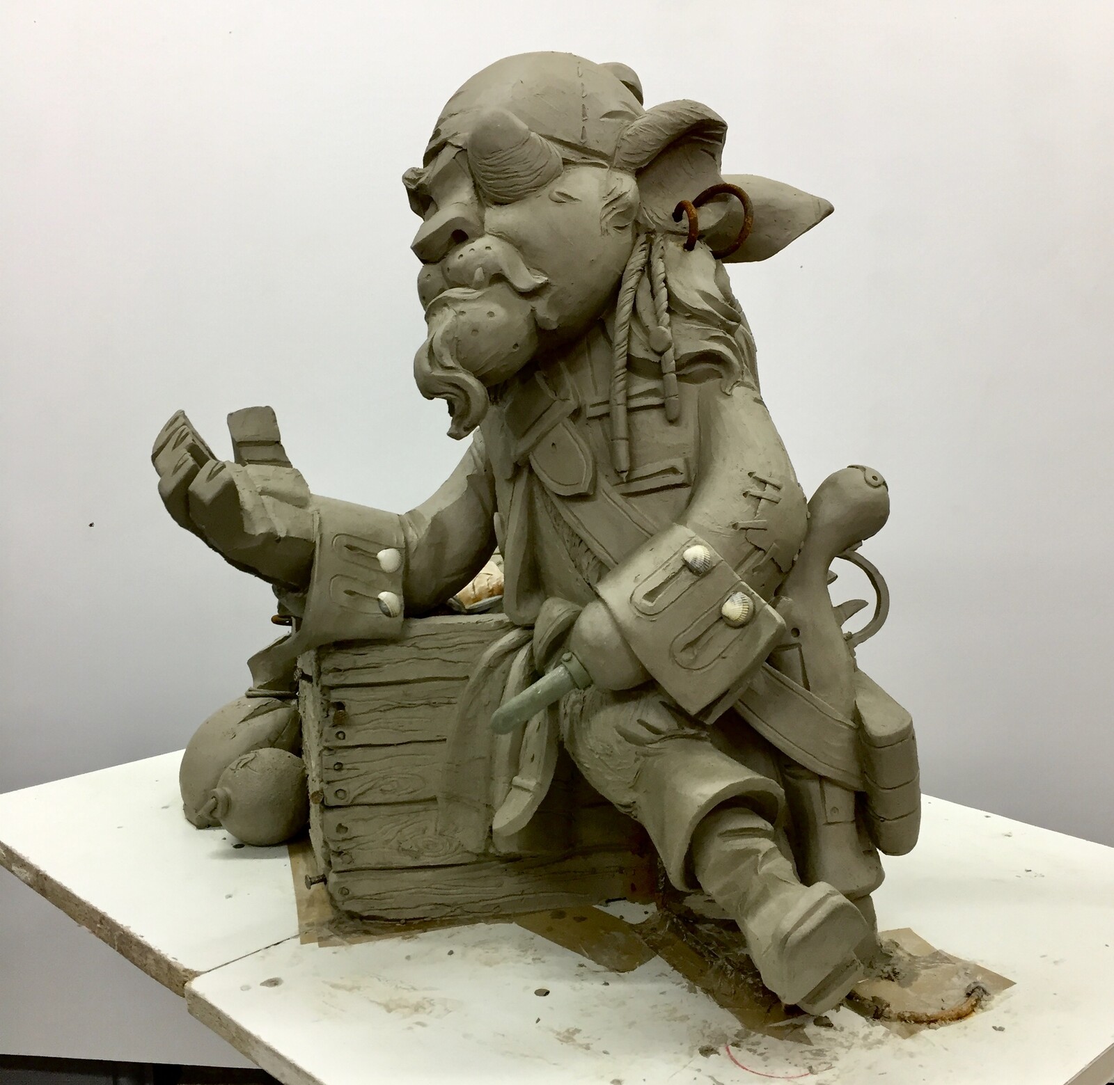 Hewelion clay water sculpture/55cm tall