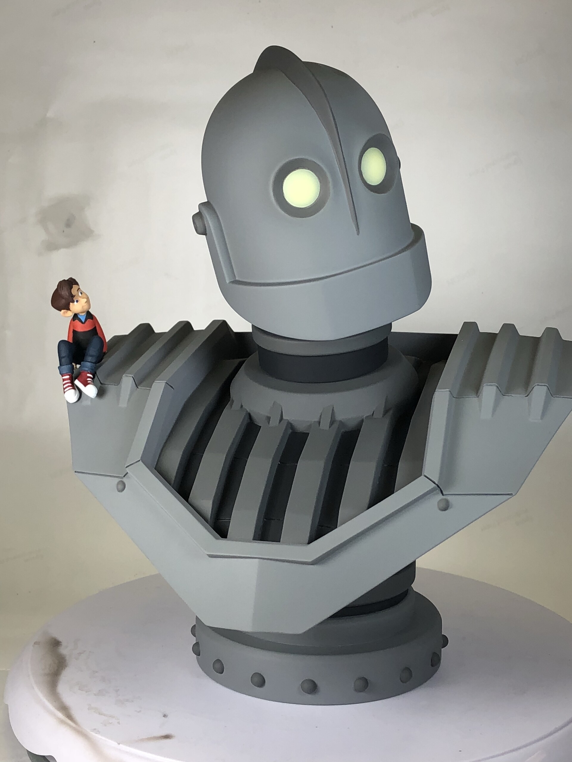 Ed Bradley Iron Giant 1 2 Scale Bust