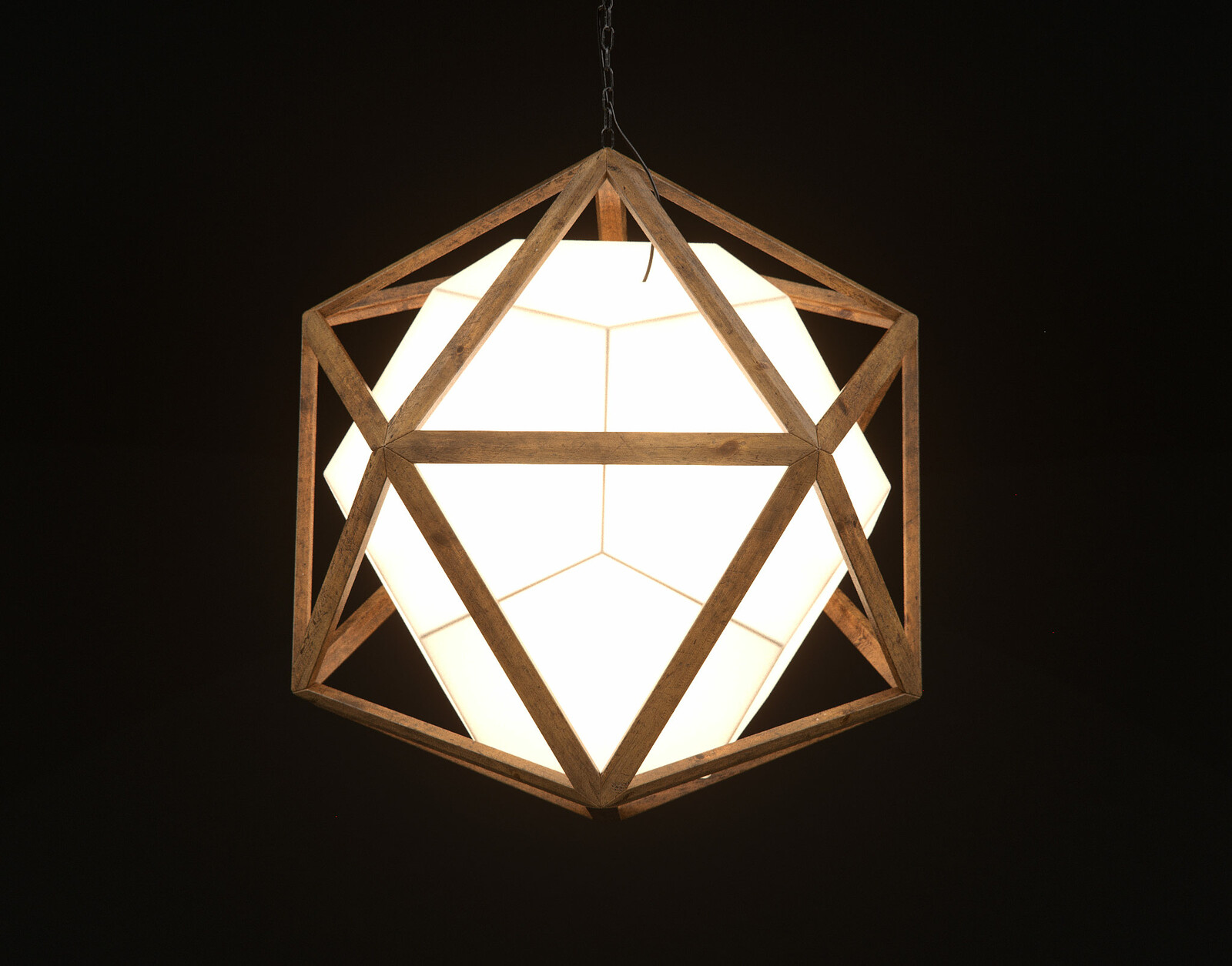 Front facing RGB perspective rendering of the Icosa chandelier.
