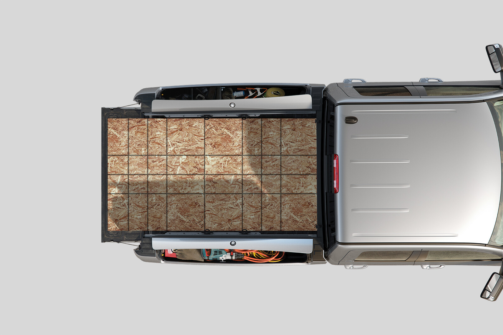 RAM 1500: Partial CG Composition
Tasks: Materials, Lighting, &amp; Retouching
CG Elements: Truck bed &amp; cab
(removed worker &amp; ground, added new tool in storage compartment)