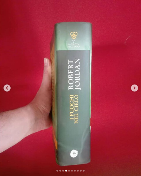 book with gold, limited edition The Wheel of Time