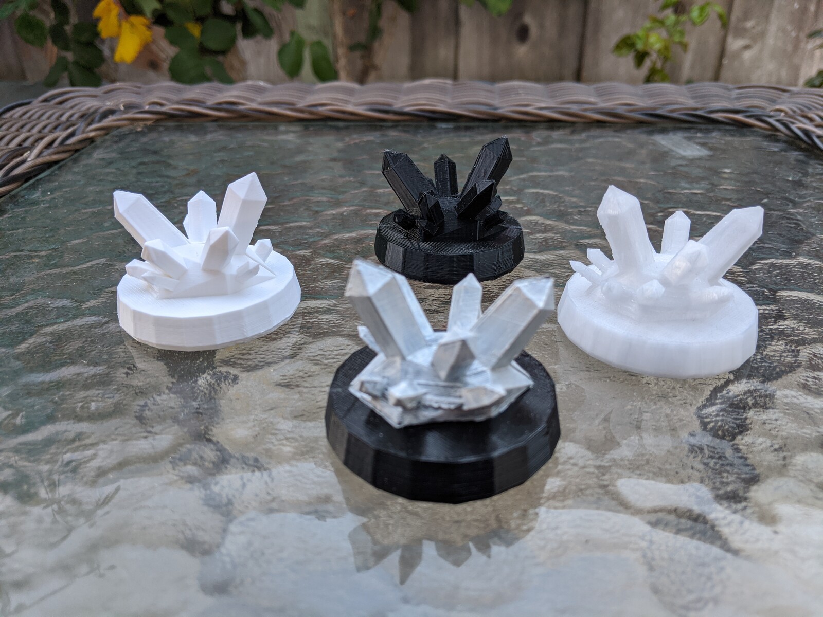 Artstation Crystal Themed 3d Printed Amiibo Picture Stand Holder