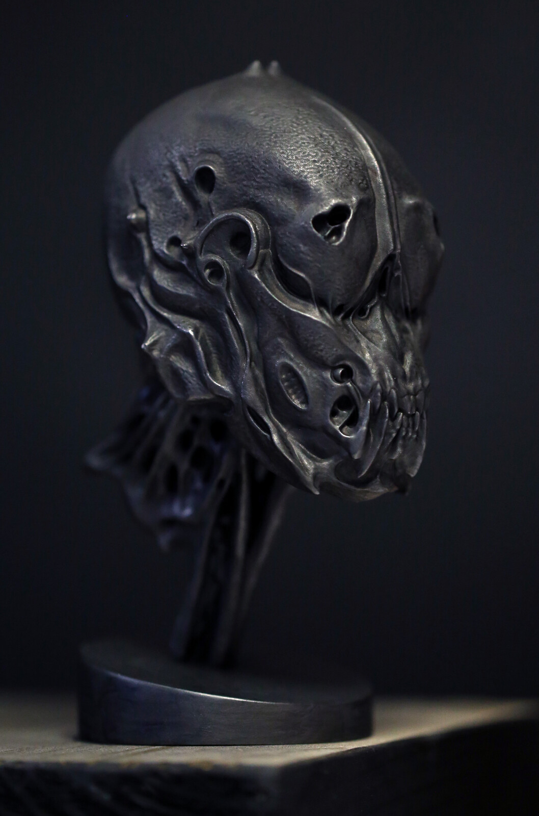 Biomorphosis Helmet (H14,5 cm Collectible Bust)
