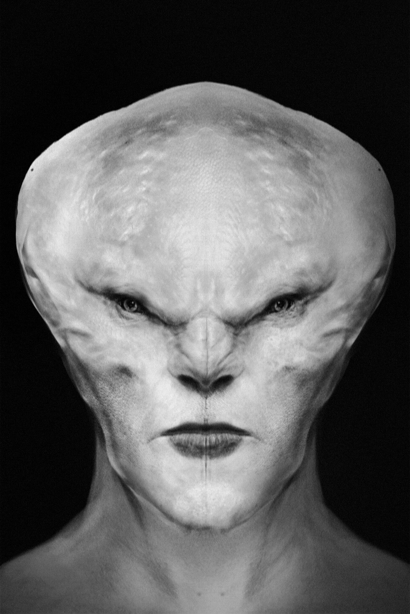 white hybrid alien