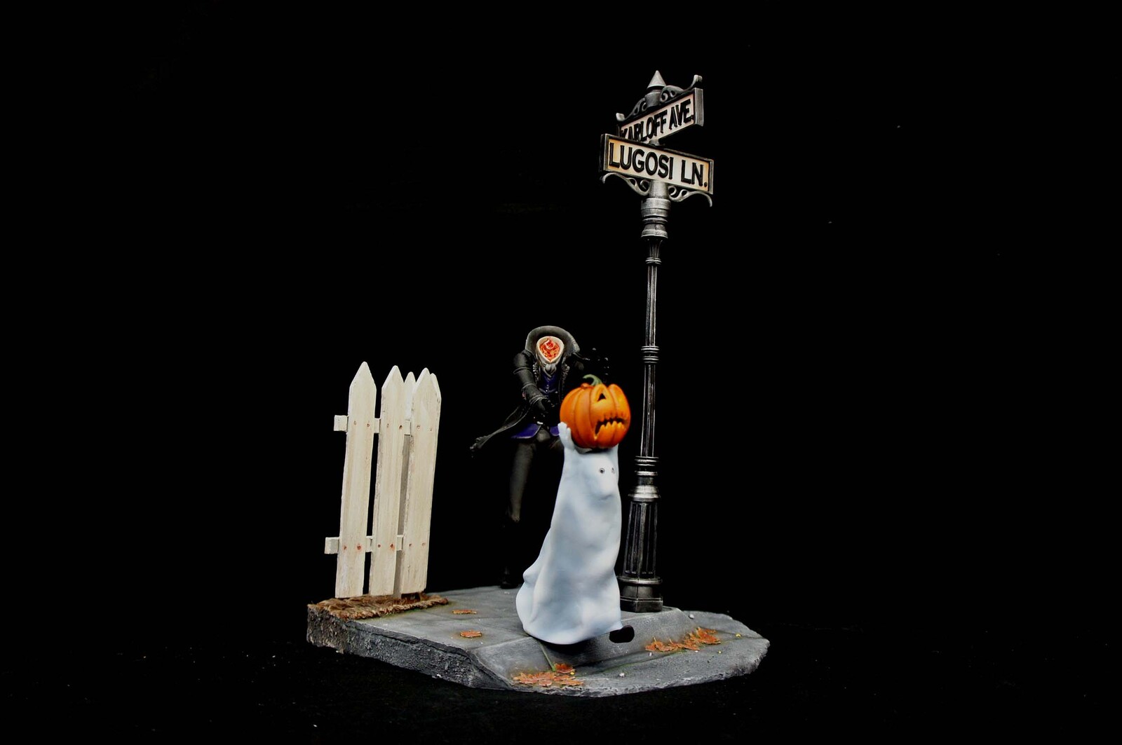 Halloween Nightmare Series: The Headless Art Statue 
https://www.solidart.club/