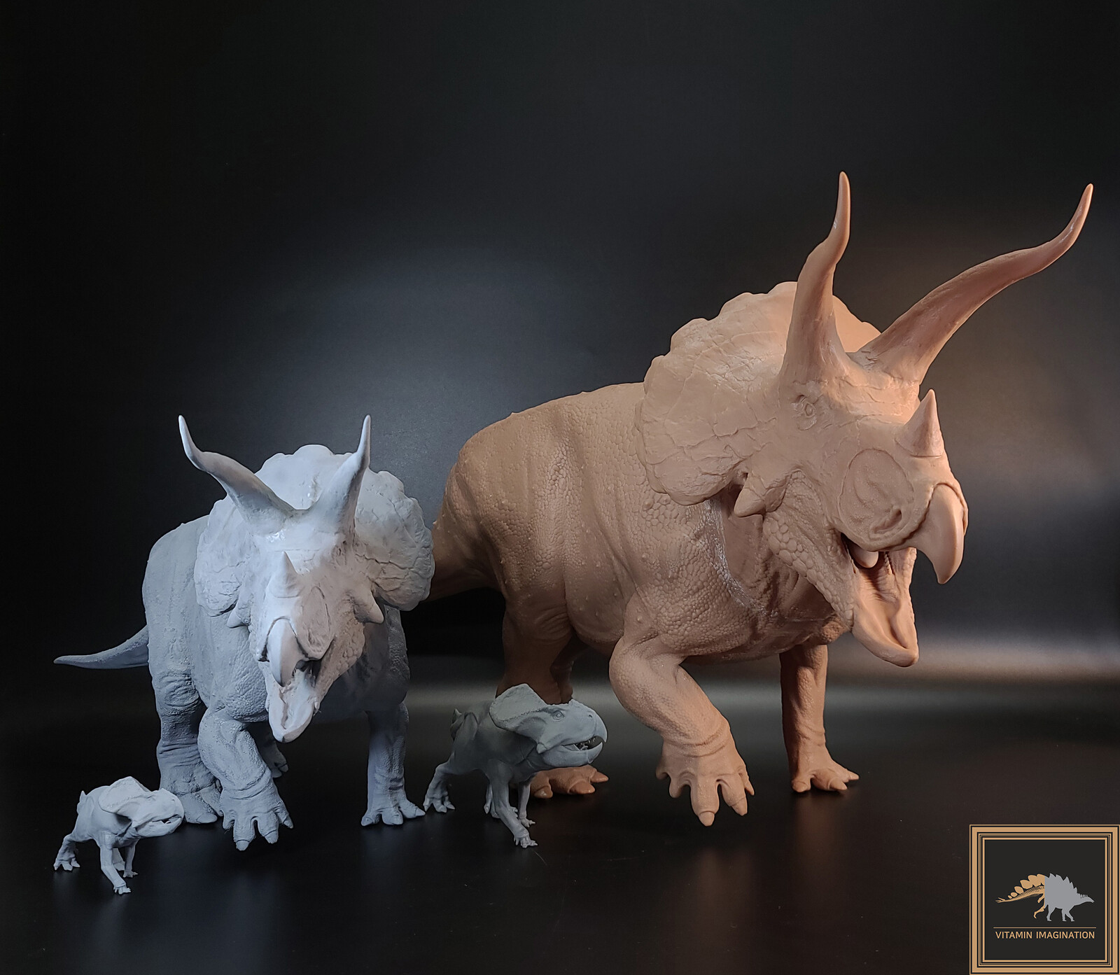 1:10 &amp; 1:15 Triceratops &amp; Protoceratops
