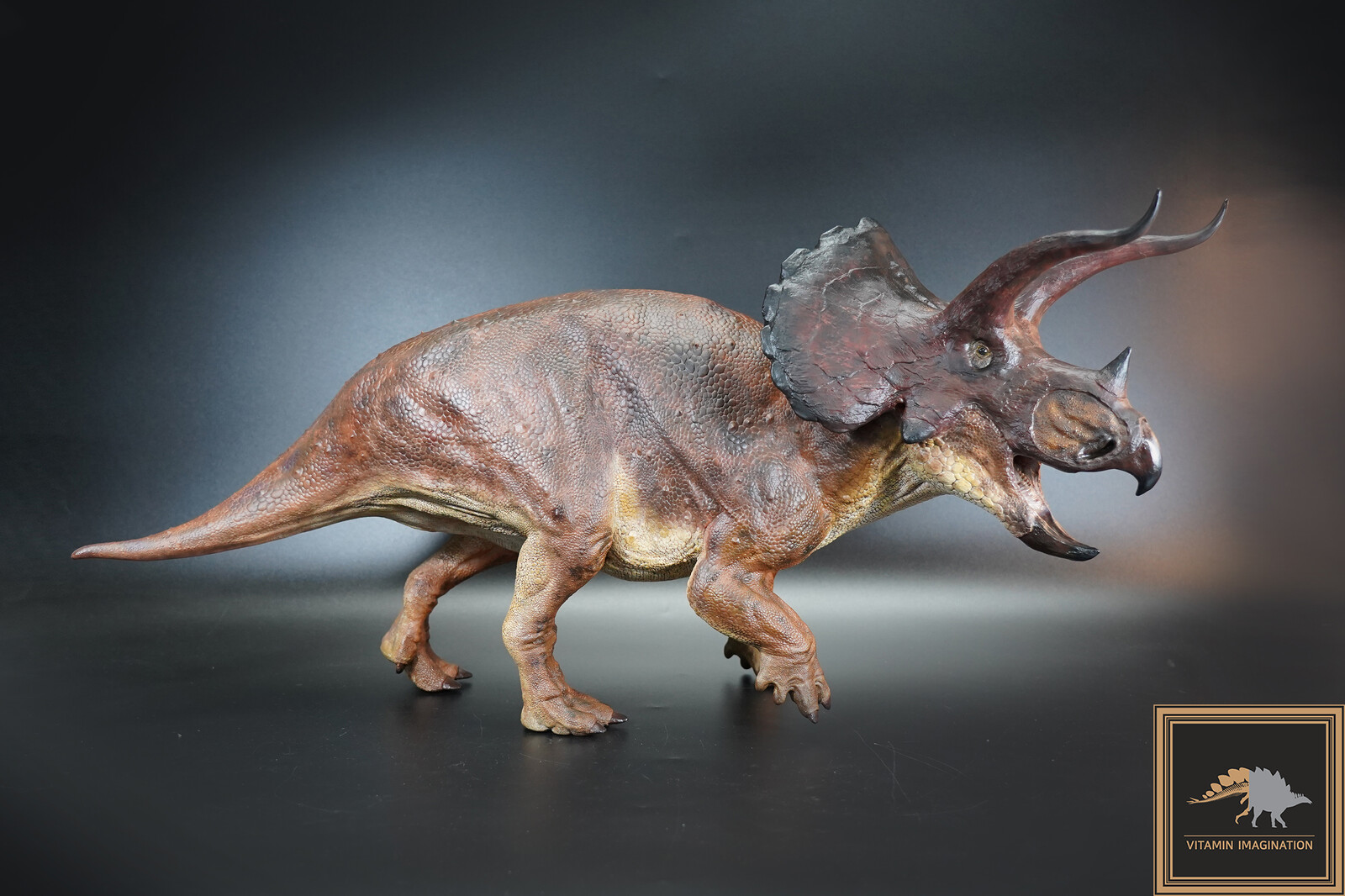1:10 Triceratops 