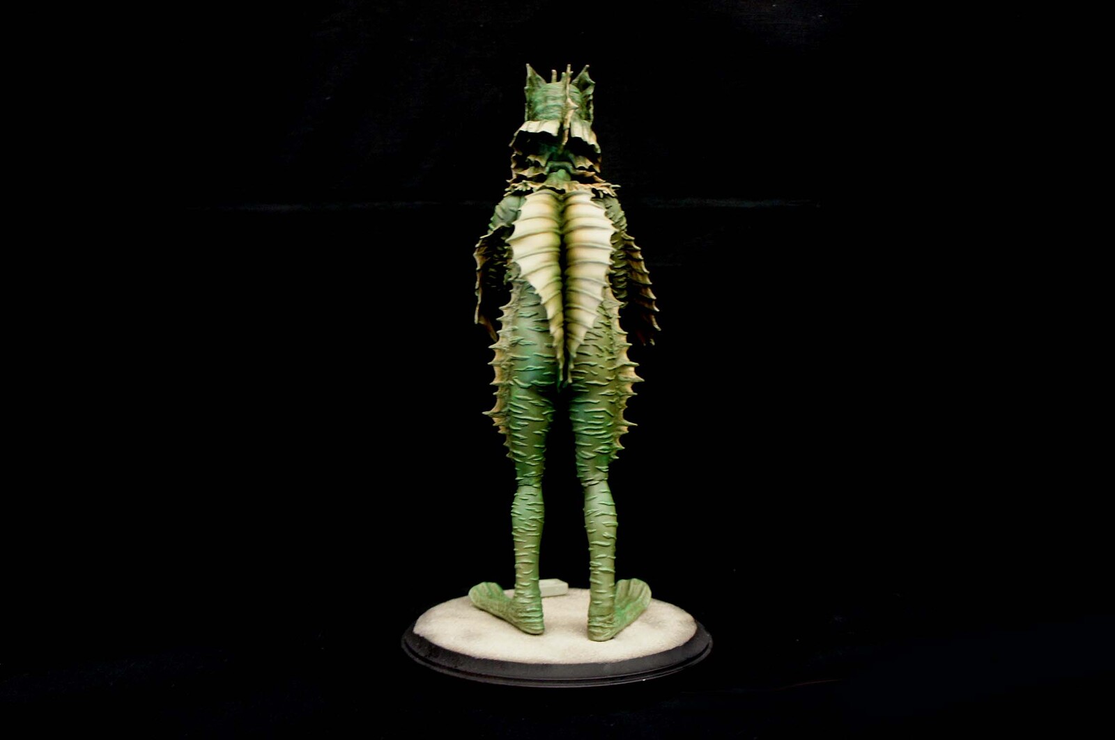 Ultra Q  deep-sea creature RAGON art statue 海底原人 ラゴン
https://www.solidart.club/