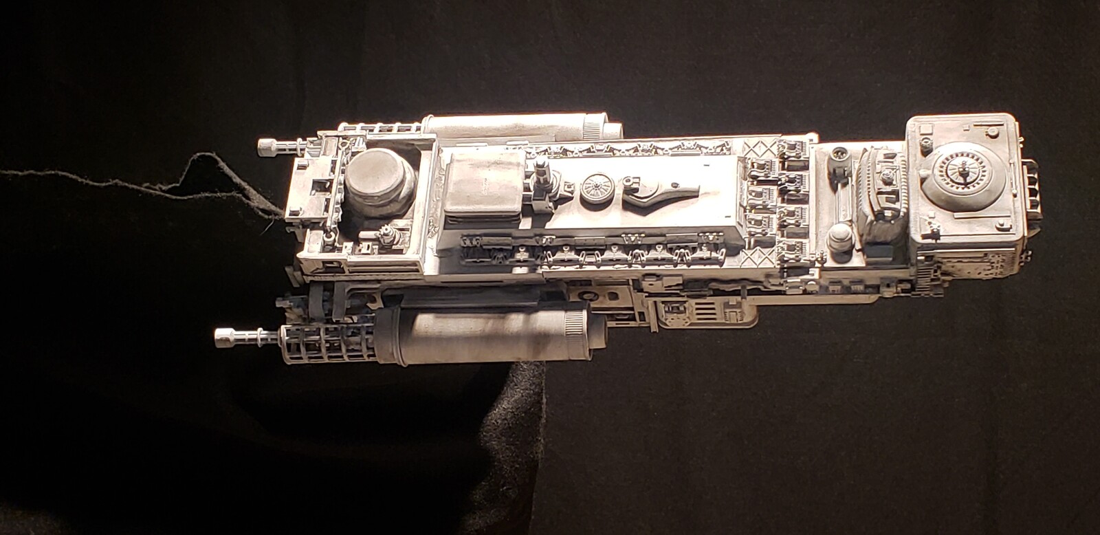 Ostrov Warship