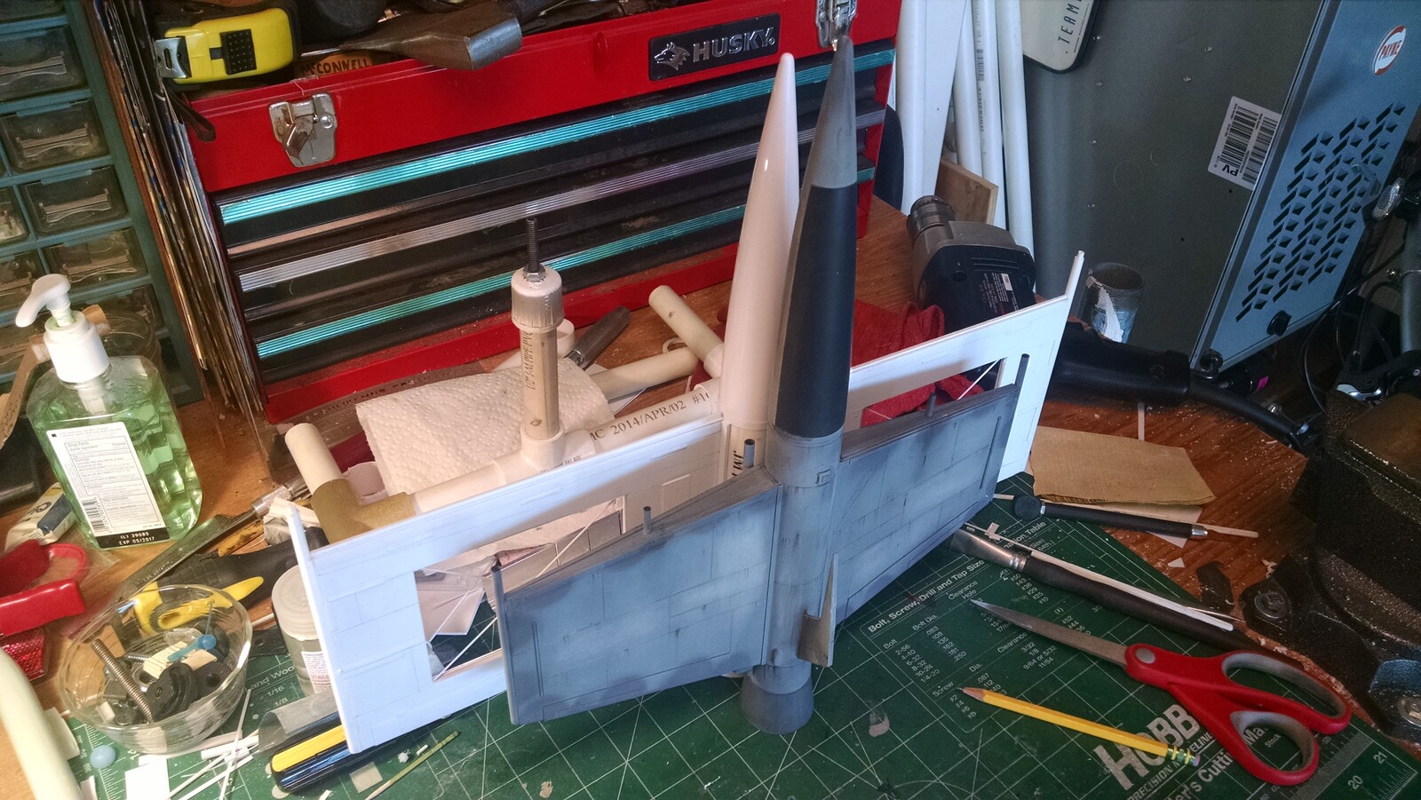 Size comparison with KiV-5 model.