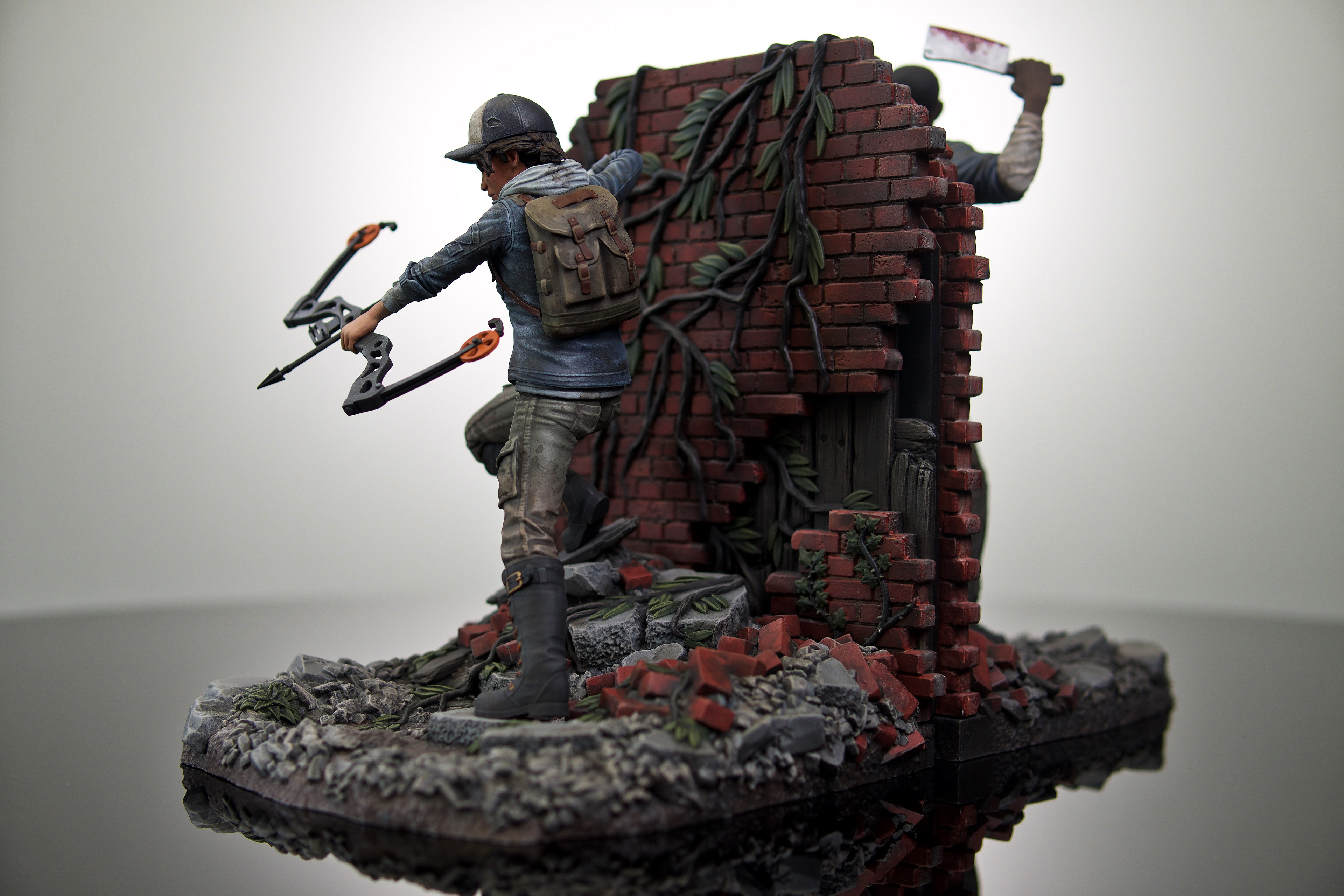 Michael Jenkins Telltale s The Walking Dead Lee and Clem Statues