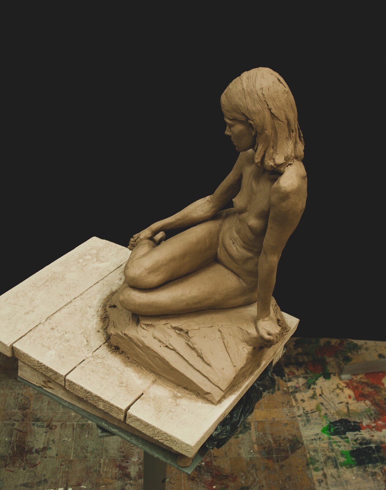 ArtStation - Female body sculpting. Study. Life portrait. Clay.