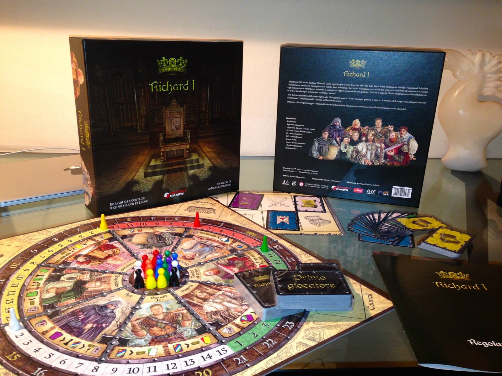 Overview of the Box and game elements