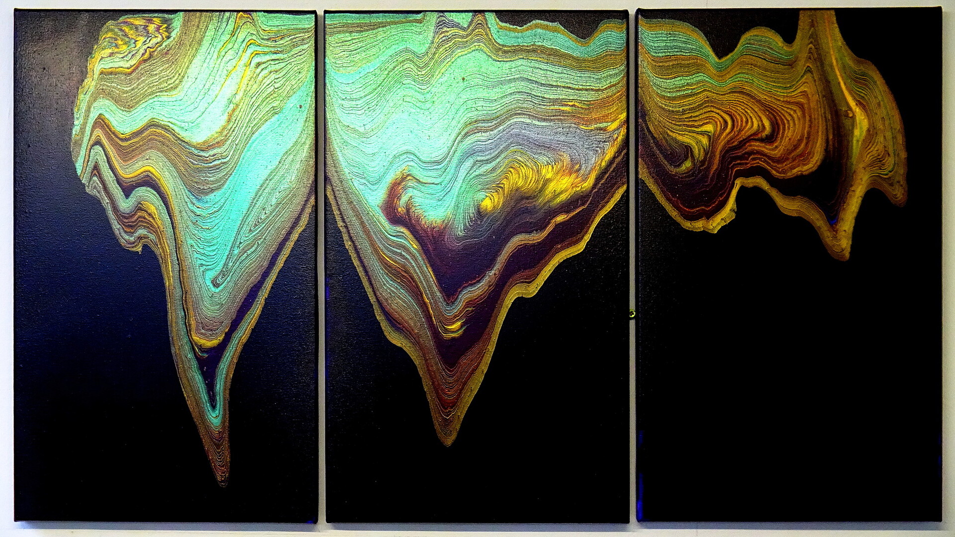 Just pour with Fiona Triptych acrylic pour painting with DUSTPAN DO