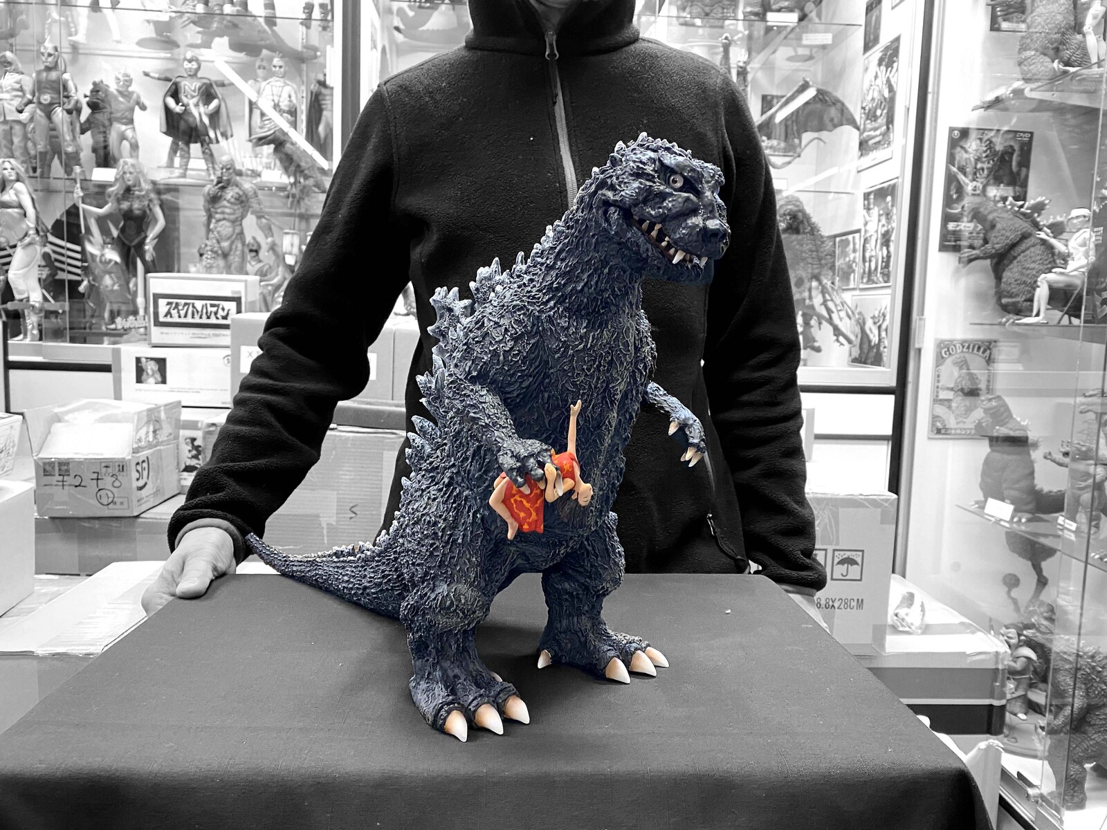 54 Godzilla pamphlet poster version Art Statue 
ゴジラ パンフレット ポスター版  完成品
https://www.solidart.club