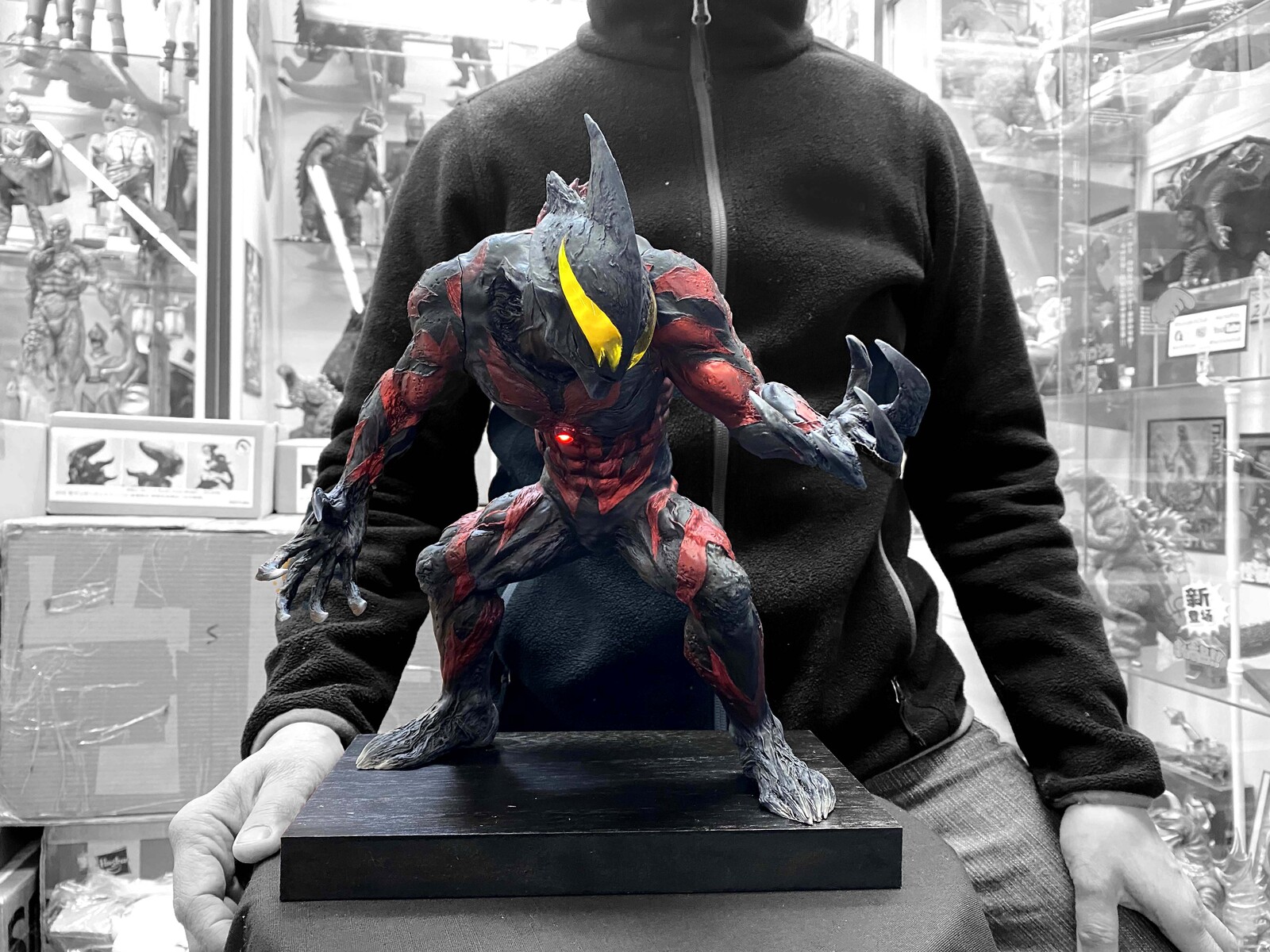 Ultraman Belial Art Statue 
ウルトラマンベリアル 完成品
https://www.solidart.club 