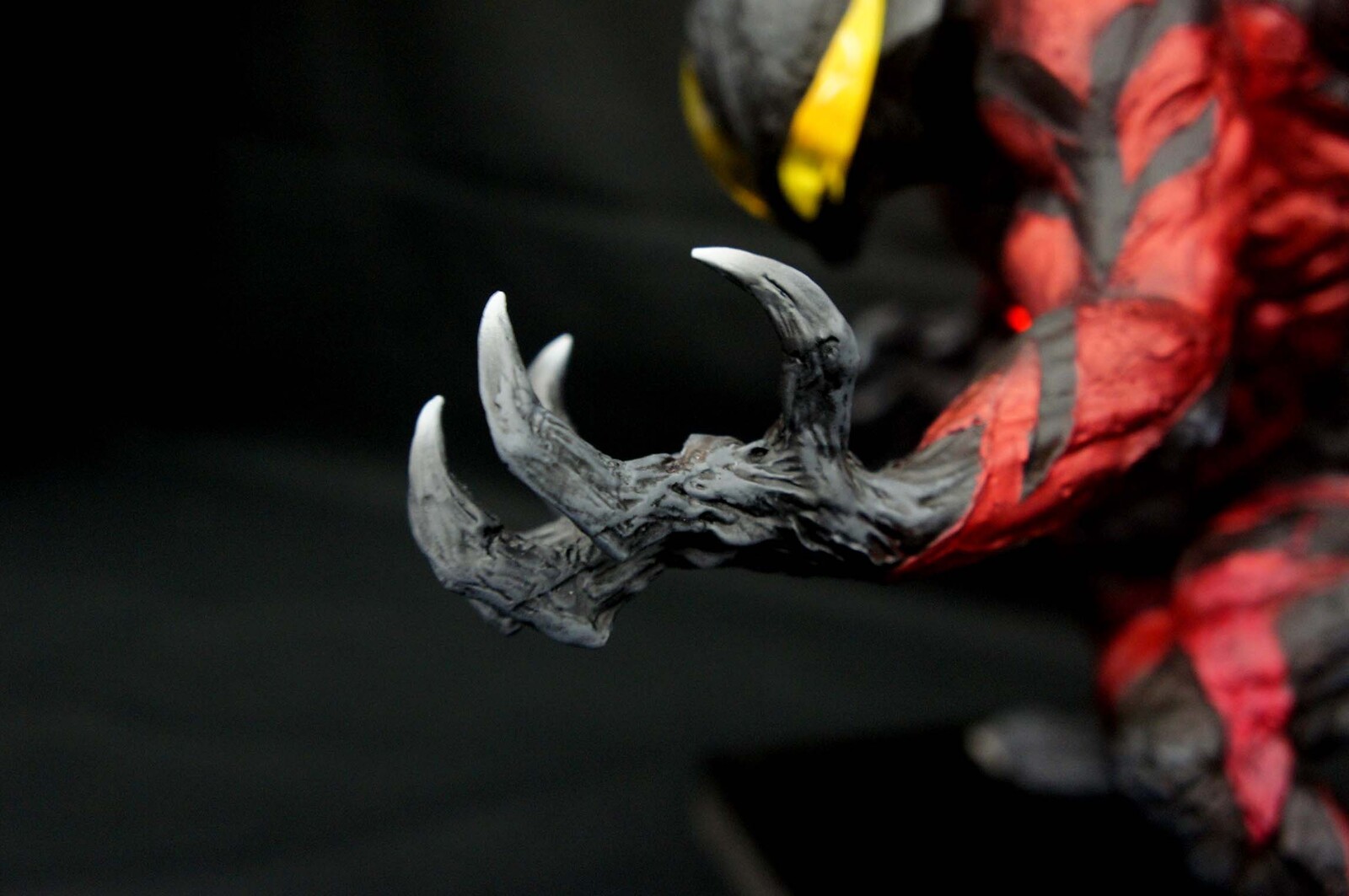 Ultraman Belial Art Statue 
ウルトラマンベリアル 完成品
https://www.solidart.club 