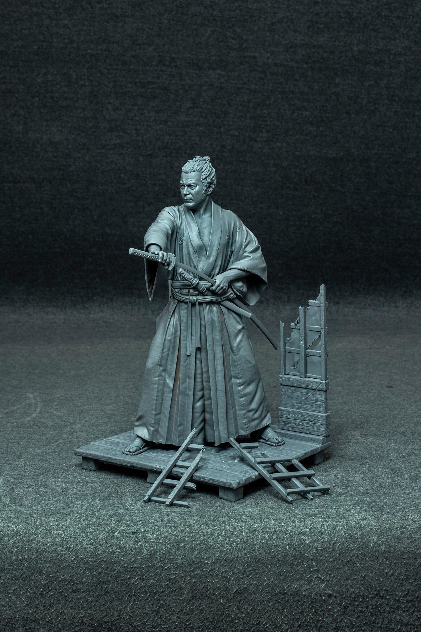 toshiro statue