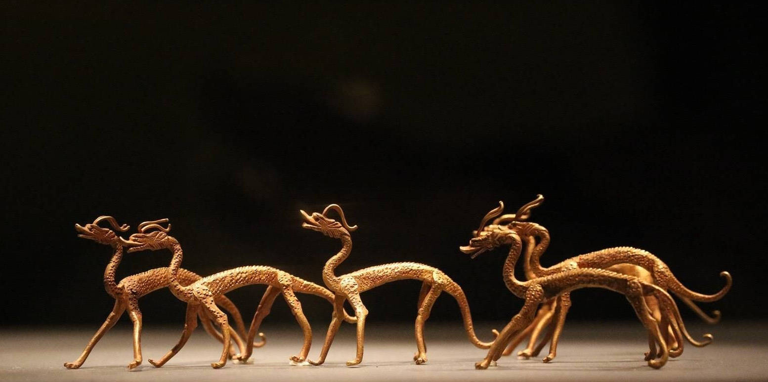 Inspiration of  Gold dragons ,TANG dynasty.