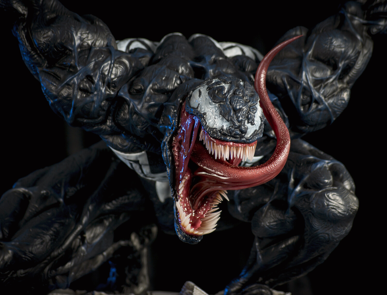 Venom - 1/4 Prototype painted