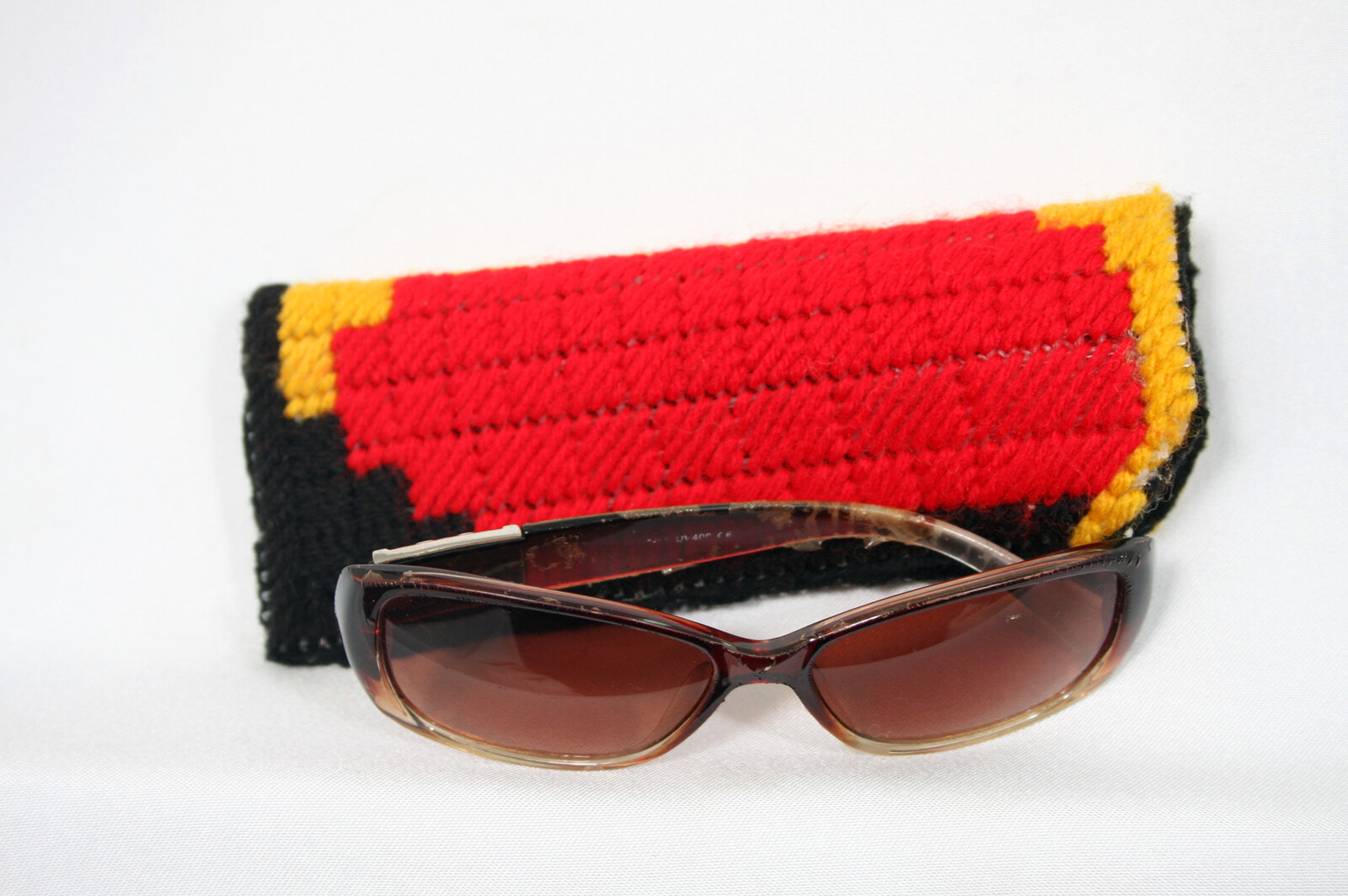 Glasses holder