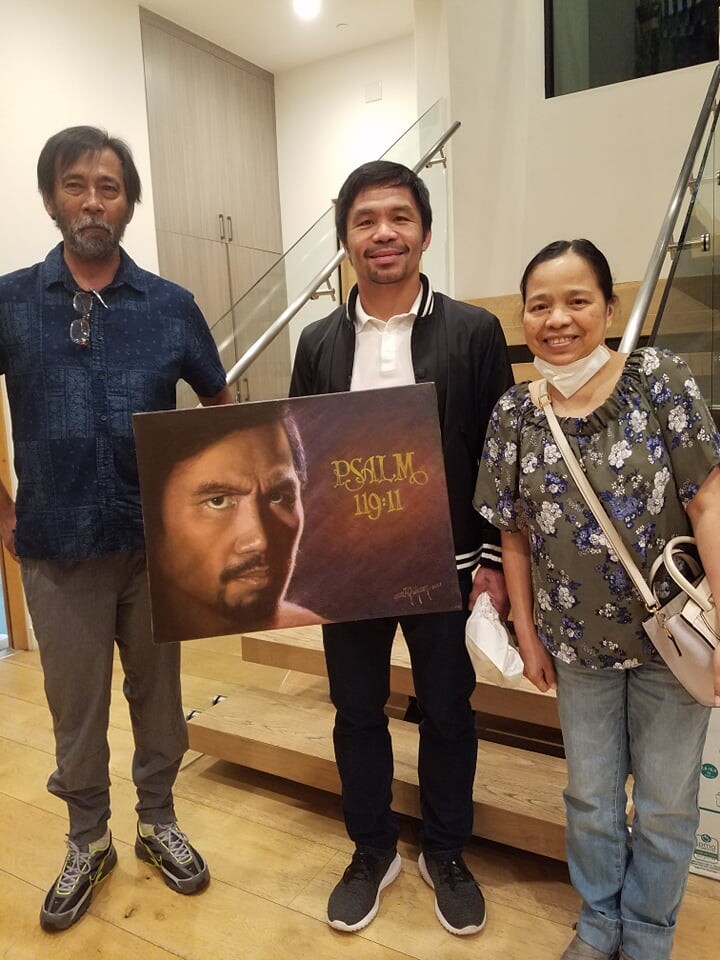 Me, Senator Manny and my wife. I gave this painting to Manny as a gift for what he has done for filipino's and boxing as a whole. This was in his house at Hollywood w/c is only 10 mins drive from my place.