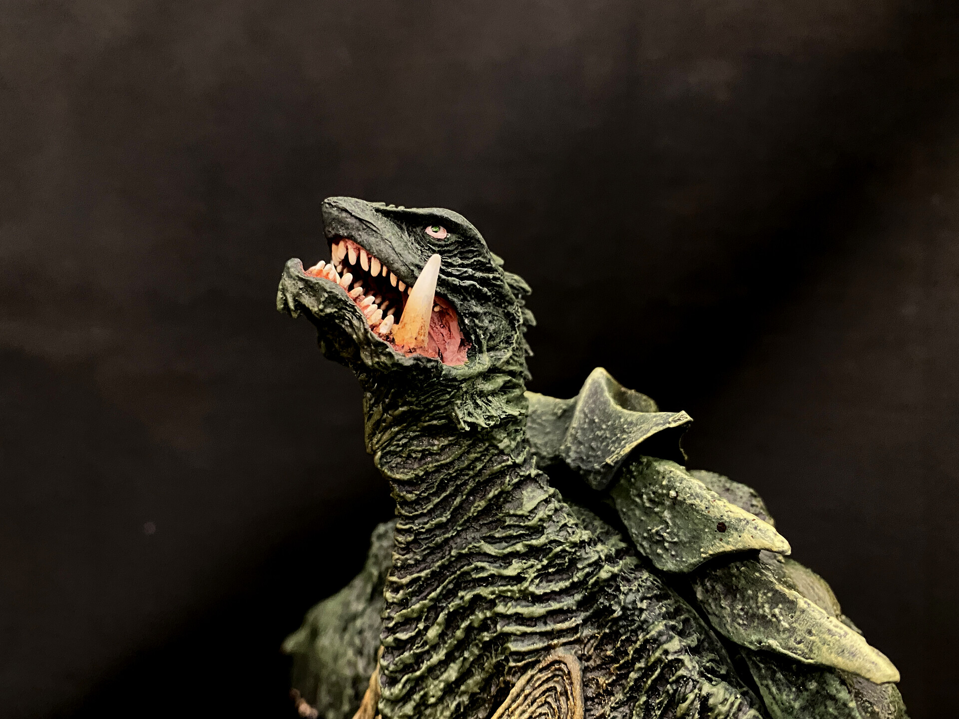 Artstation Flying Gamera 1999 Art Statue ガメラ1999 飛行形態 完成品 Robin Kwok