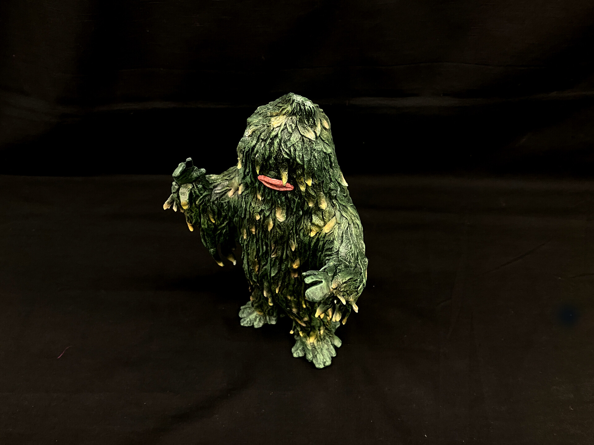 Robin Kwok - Sludge Monster Zazahn Art Statue ヘドロ怪獣ザザーン