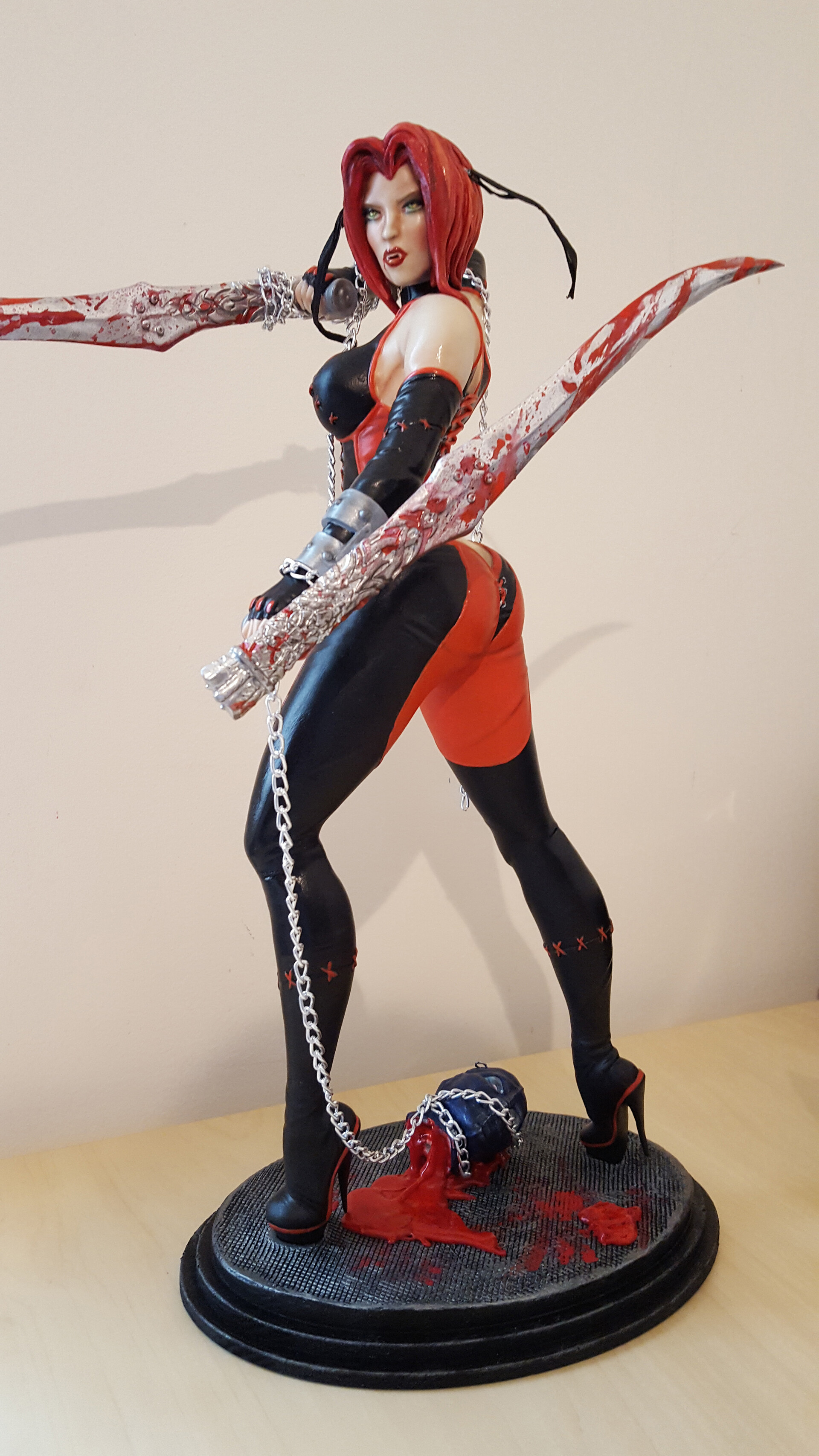 Bloodrayne statue best sale