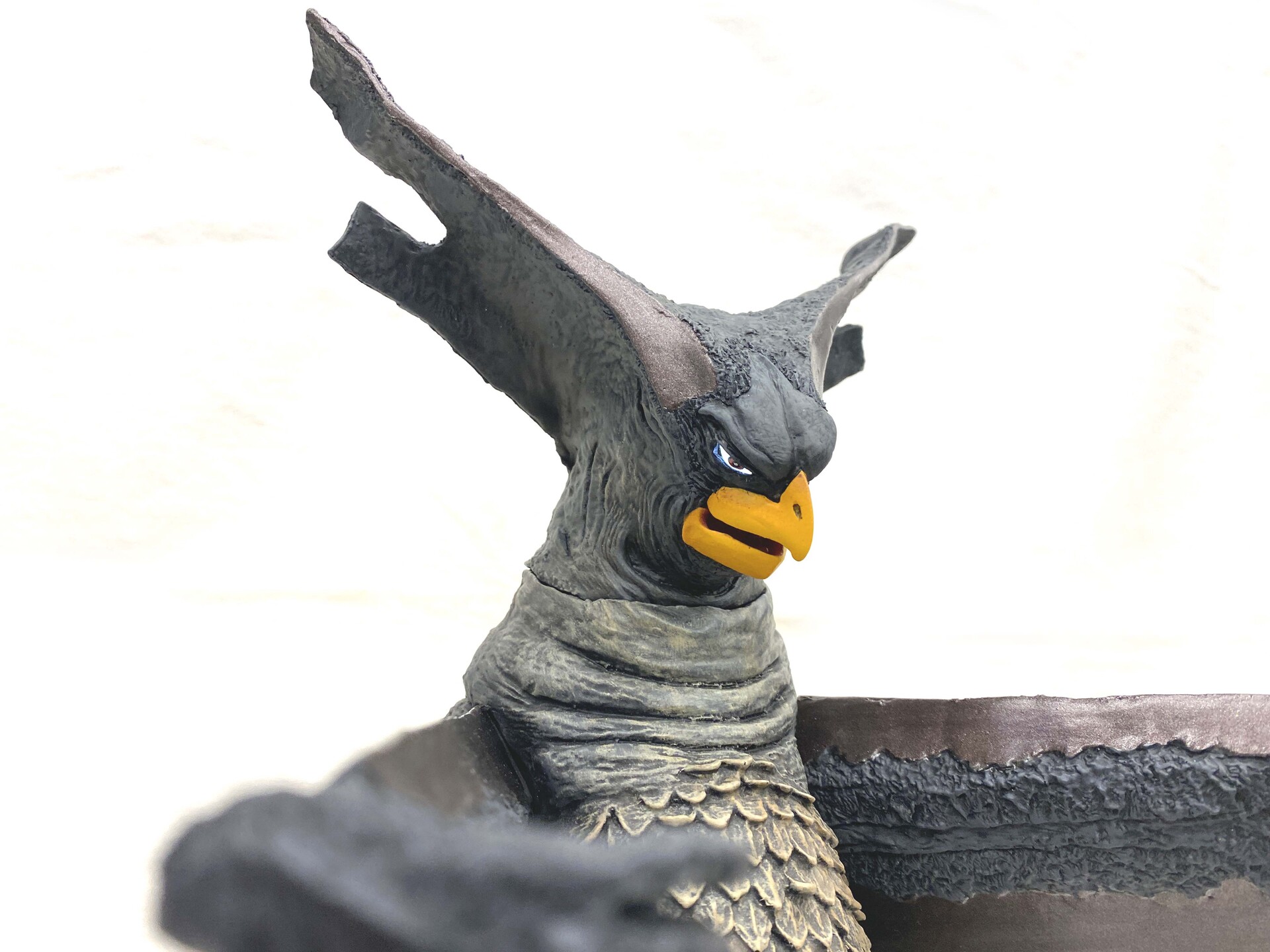 Artstation Star Bem Gyeron Super Weapon R1 Art Statue ギエロン星獣 完成品