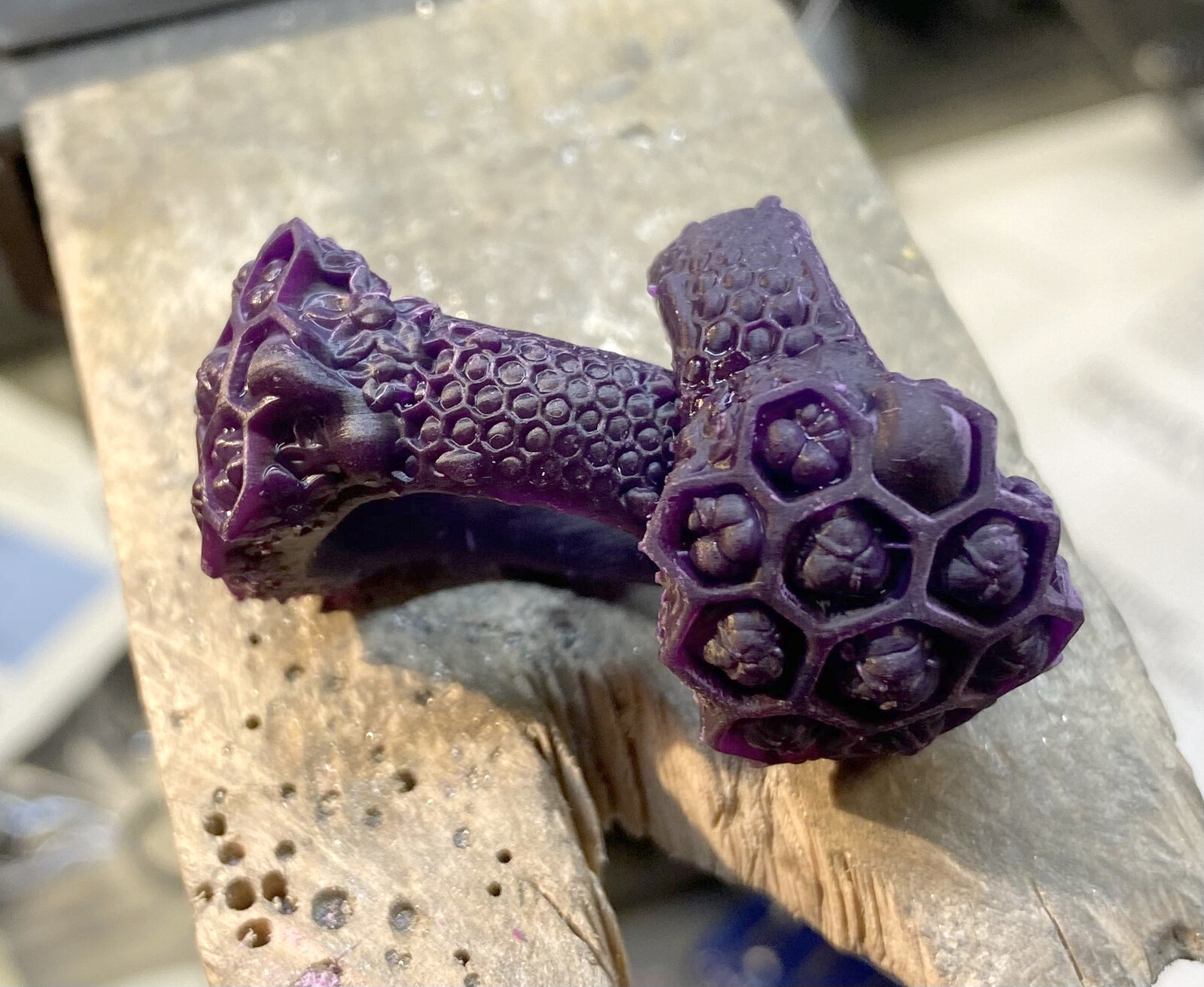Test print of the honeycomb ring in purple resin