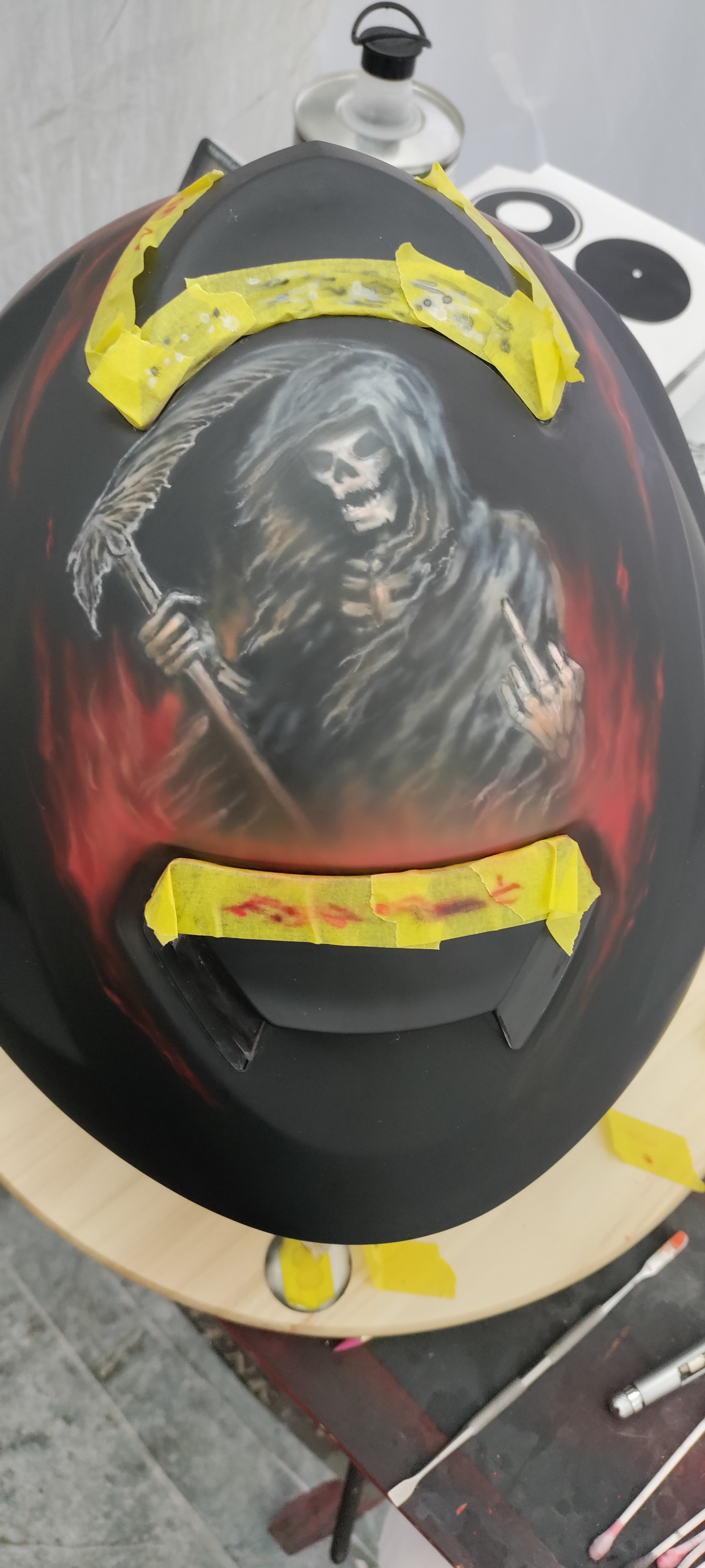 Grim reaper was looking too pale, so I added flames... 