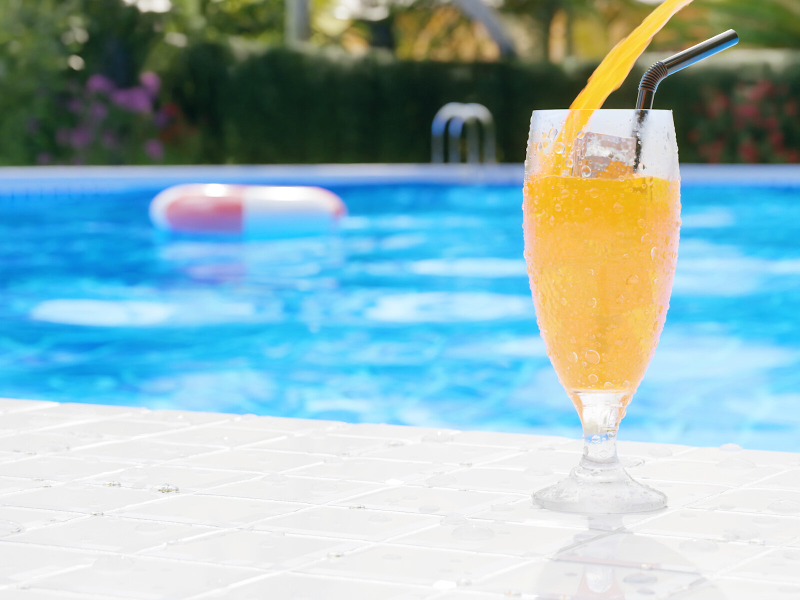 LARK Pool Side（Fluid Simulation）
