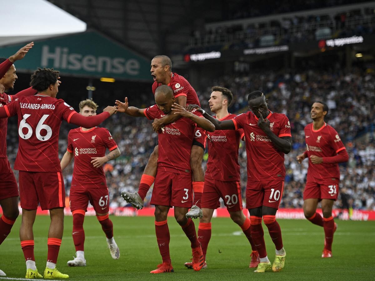 Be reds 3. Фабиньо Ливерпуль. Ливерпуль против Челси составы команд. Ливерпуль Великобритания время. Bola Liga Inggris.