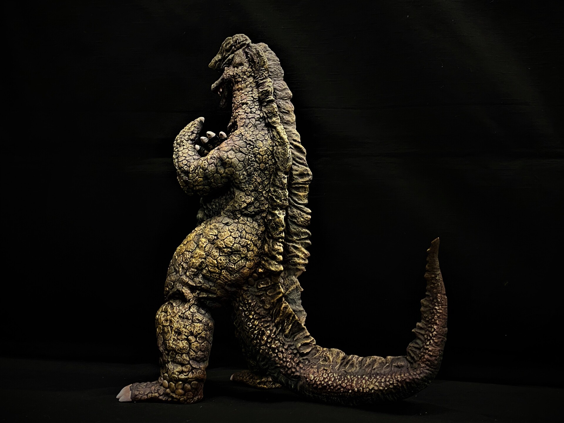 Robin Kwok - Ghostron Bomb Monster 爆弾怪獣ゴーストロン 完成品