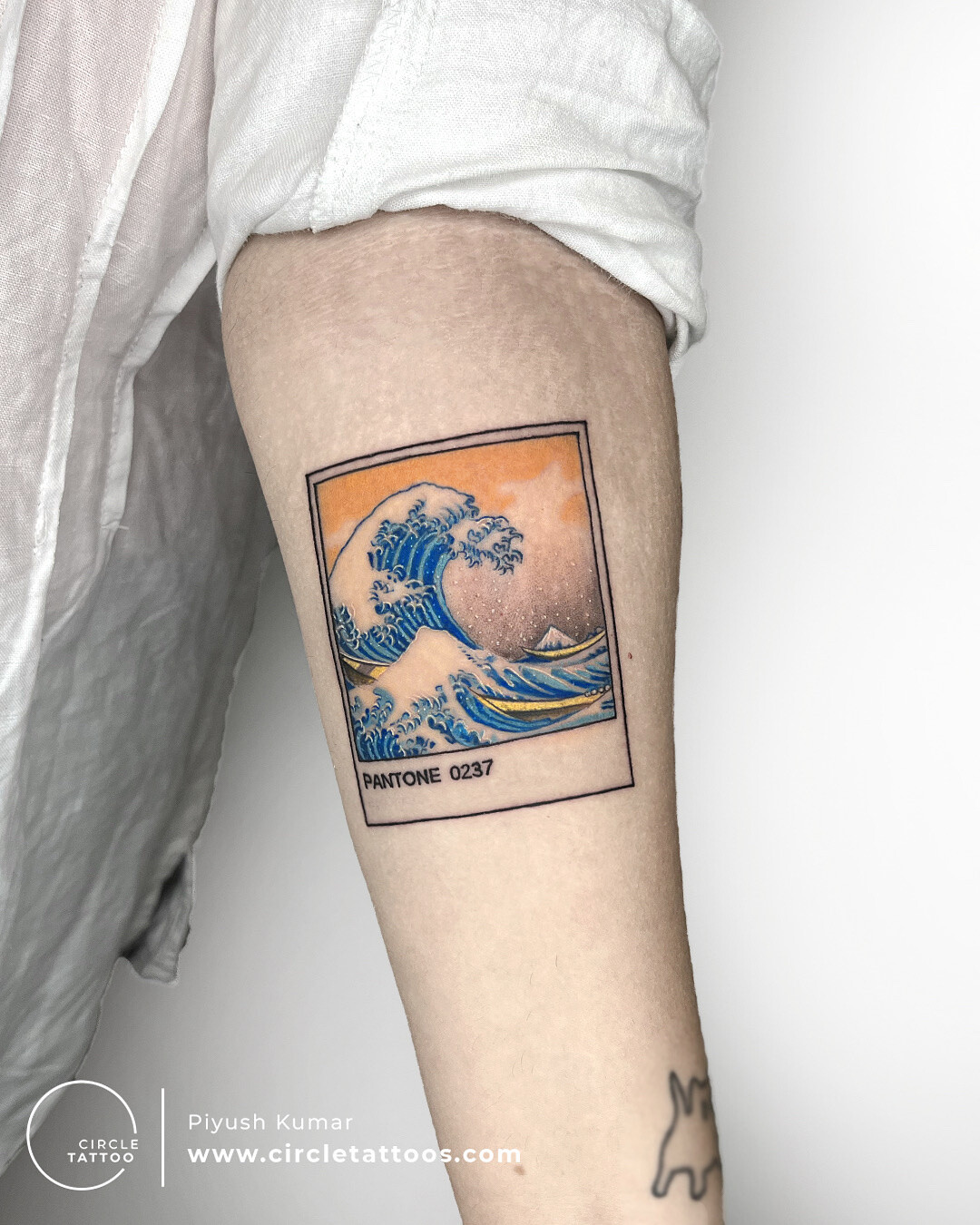 60 of the Best Wave Tattoos Youll Ever See  TattooBlend