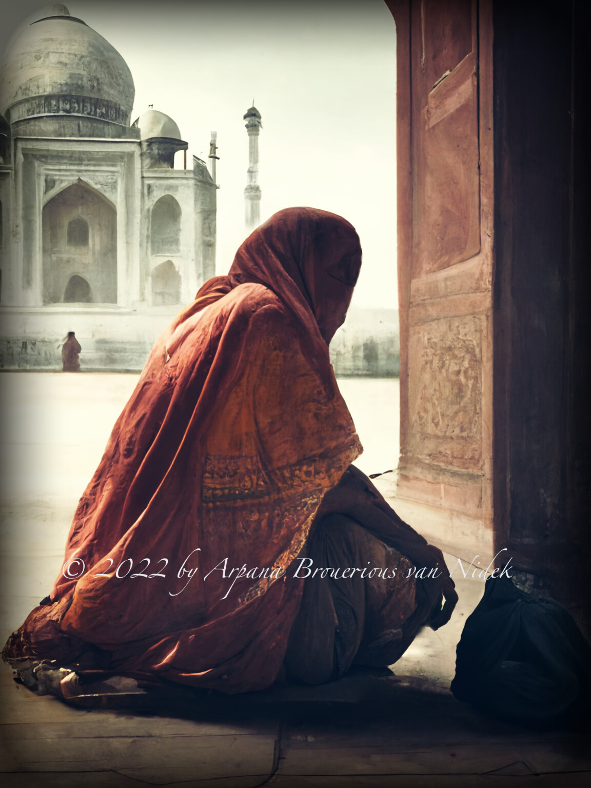 Memories of India and the contrast between poverty and splendor.