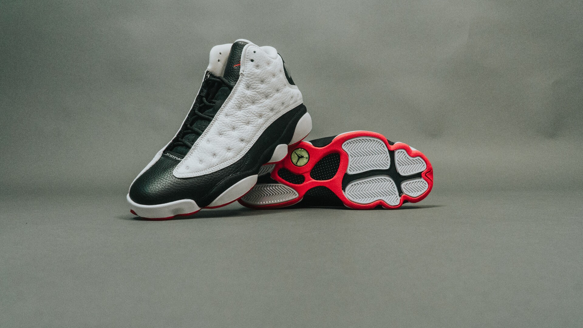 Nike difference between hotsell mens and womens shoes