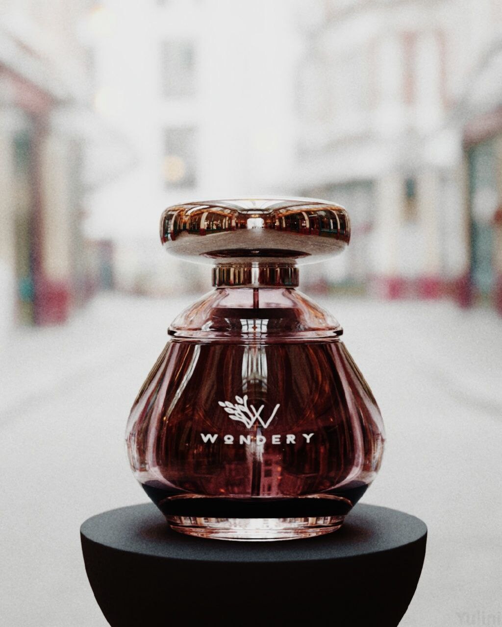 ArtStation - My 3d design of an aesthetic perfume bottle